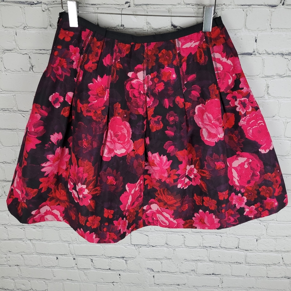 GAP | floral inverted pleat Bible skirt